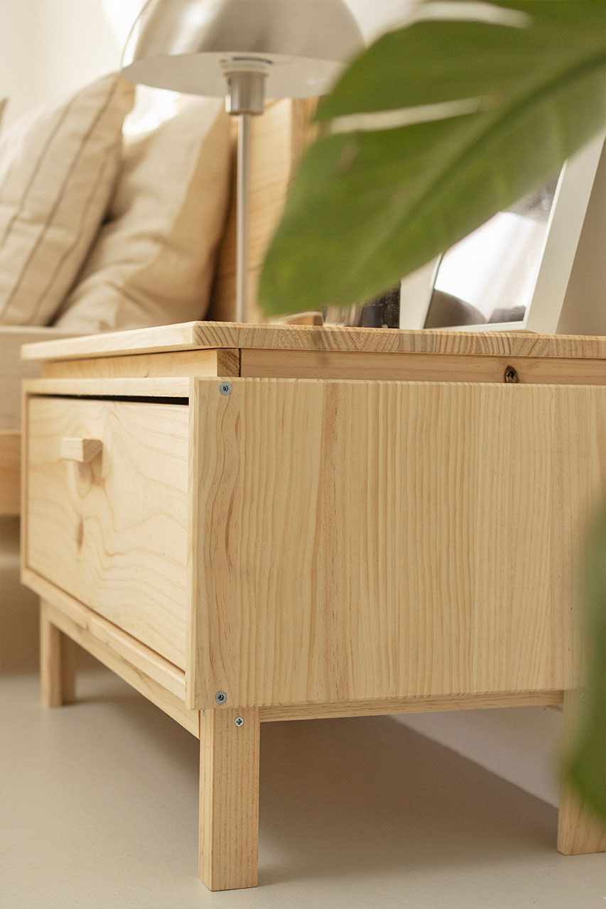 Imagen de ambiente 5 para:Mesilla de noche de madera 